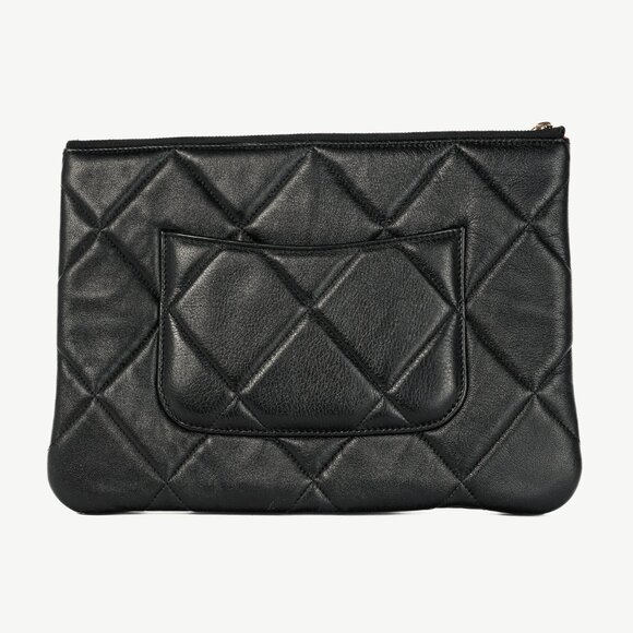 Chanel Black 19 Model Lambskin Quilted Medium O-Case - Picture 4 of 11